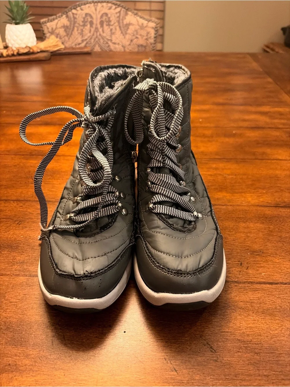 Women's Grey Quilted Winter Lace-Up Boots